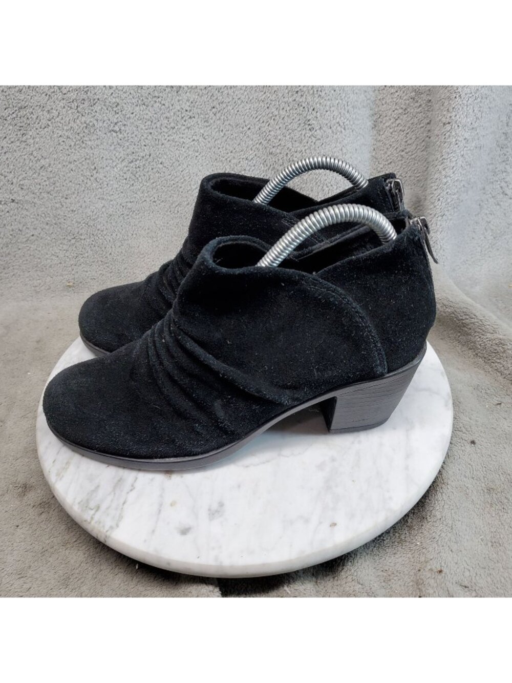 Born Shoes Womens Size 7 B.O.C. Settle Black Suede Ankle Booties *Read*